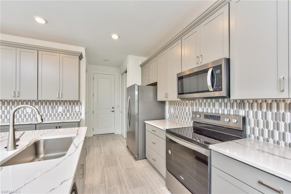 4097 Sonoma Oaks CIR W