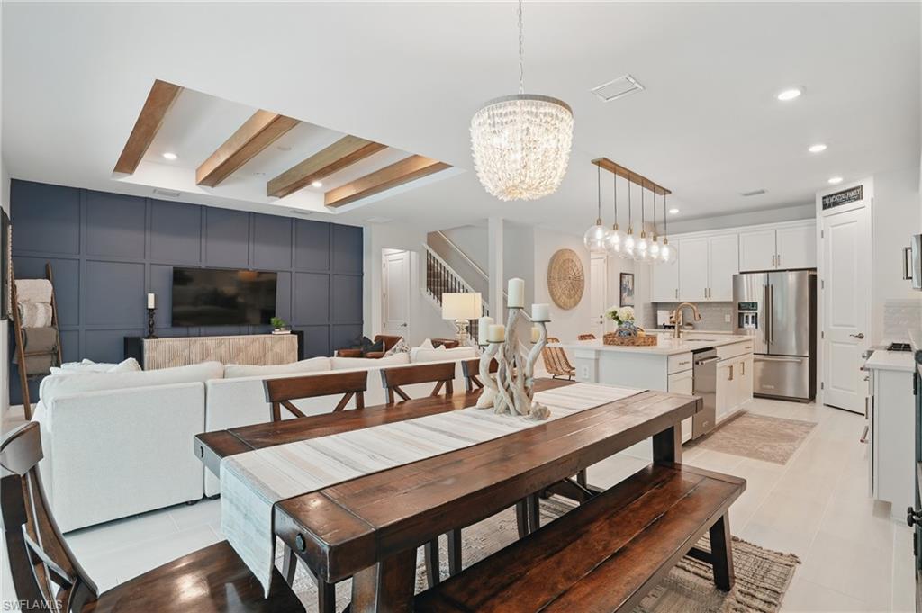 10415 Ventana LN