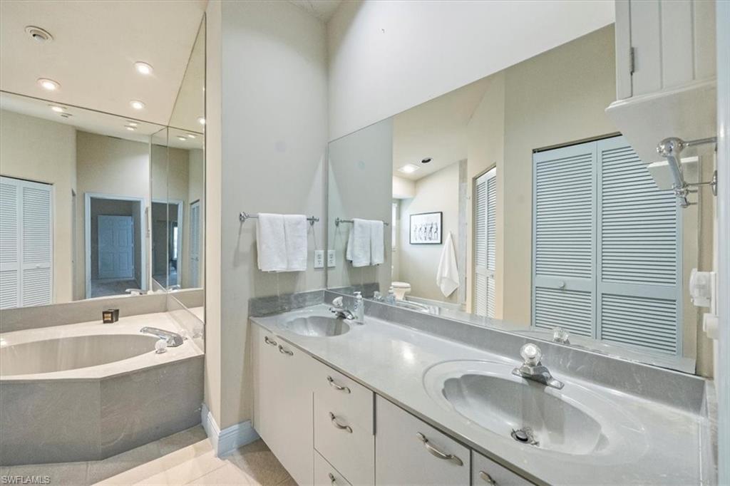 4151 Royal Wood BLVD