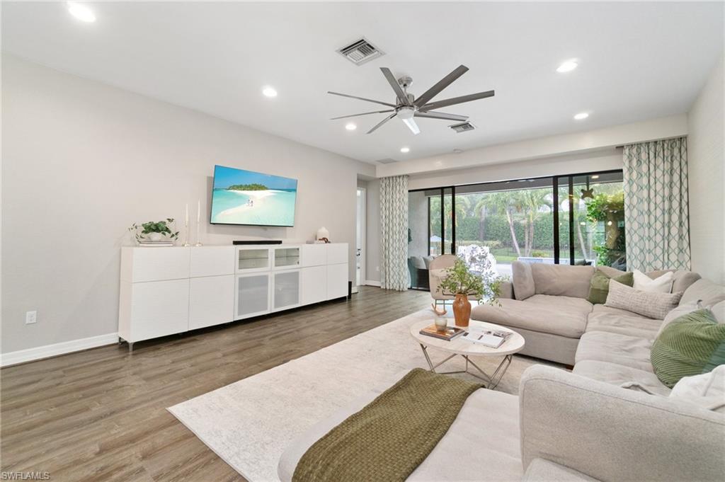 4119 Zelkova CT