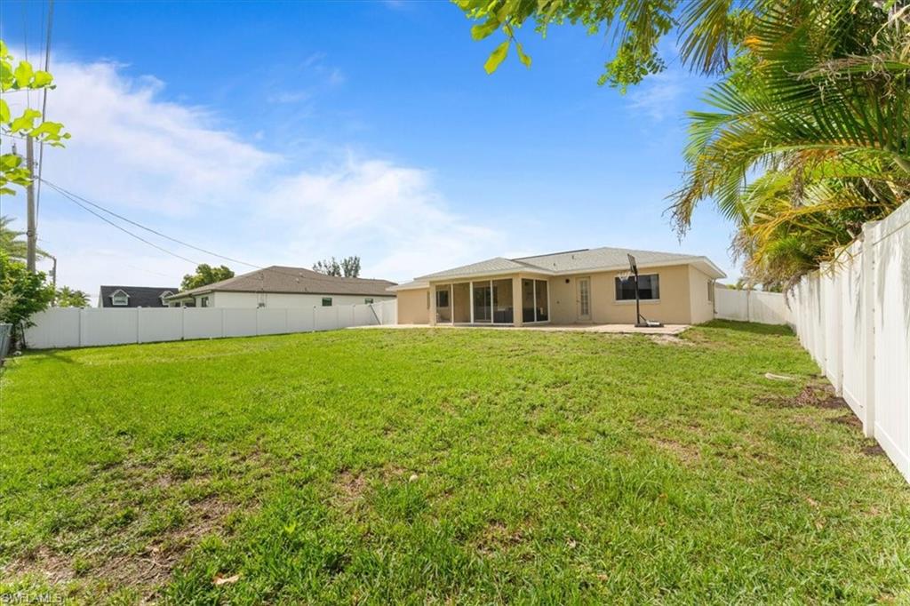 605 SW 18th TER