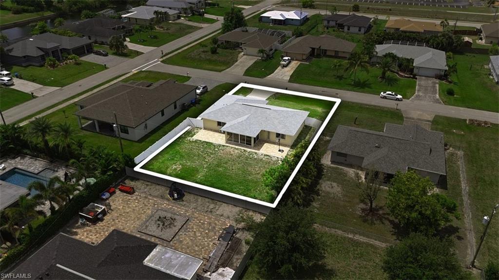 605 SW 18th TER