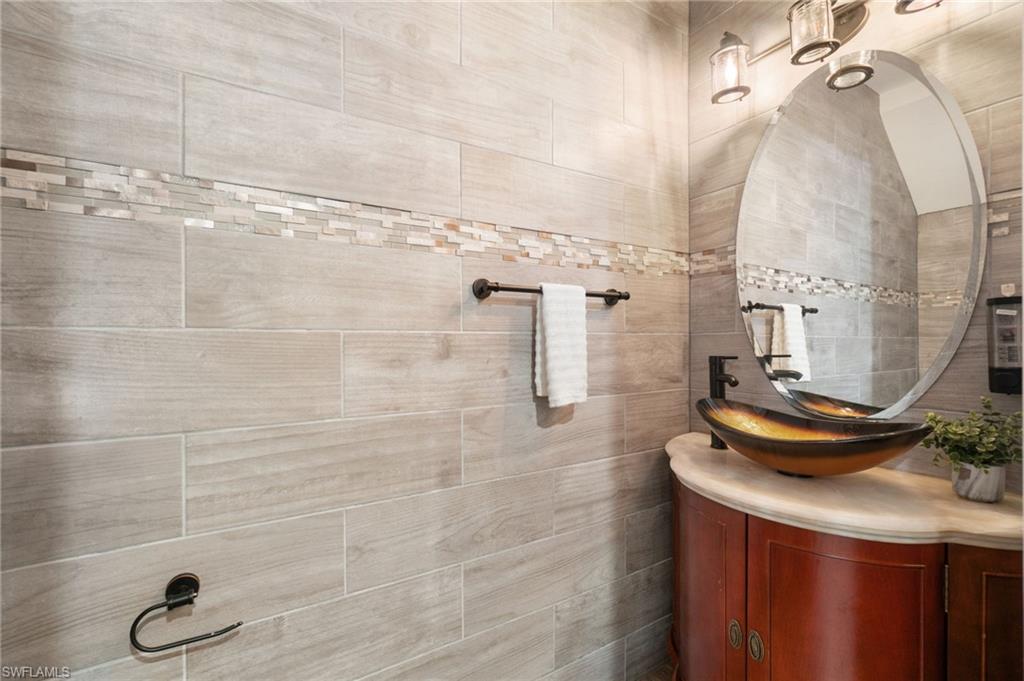 1330 Mariposa CIR # 103