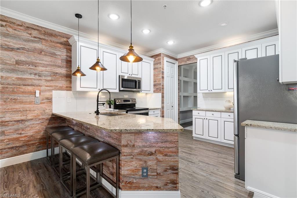 1330 Mariposa CIR # 103