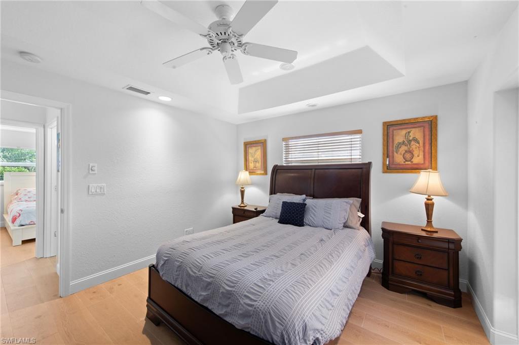 170 SW 52nd ST
