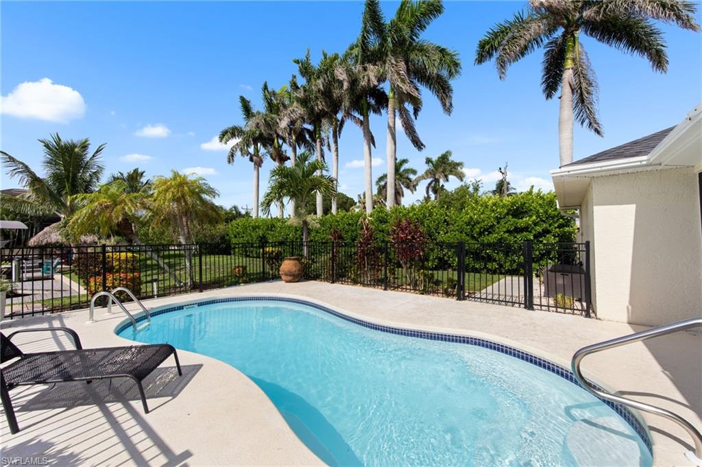 170 SW 52nd ST