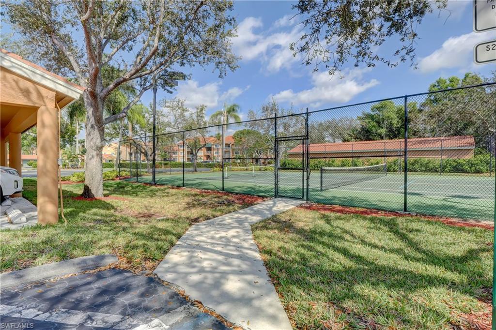 1160 Wildwood Lakes BLVD # 9
