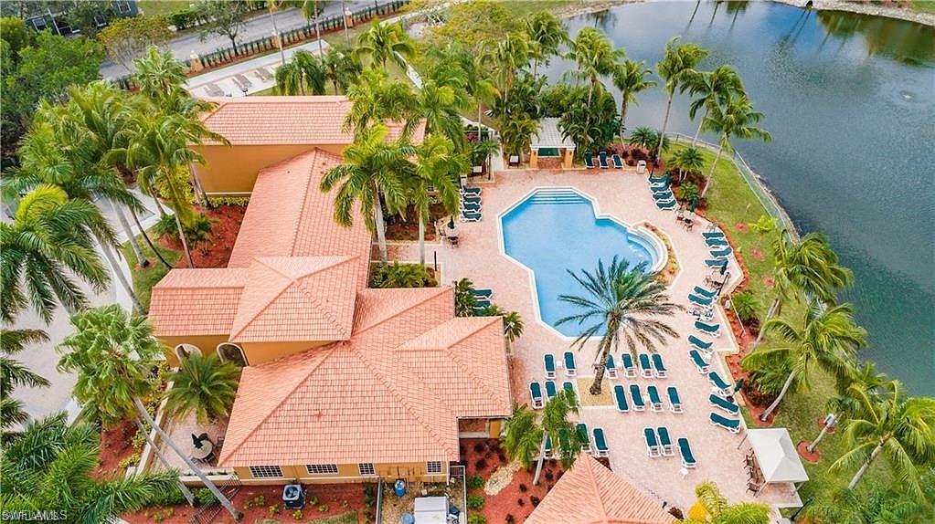 1160 Wildwood Lakes BLVD # 9