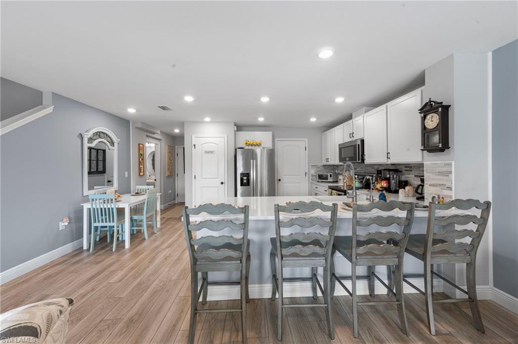 6341 Brant Bay BLVD