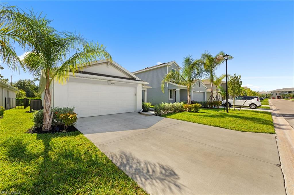 12101 Monterey Pine LN