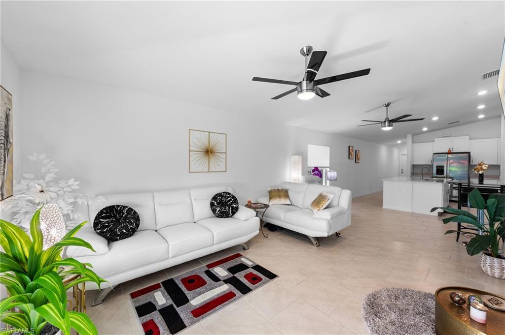 12101 Monterey Pine LN