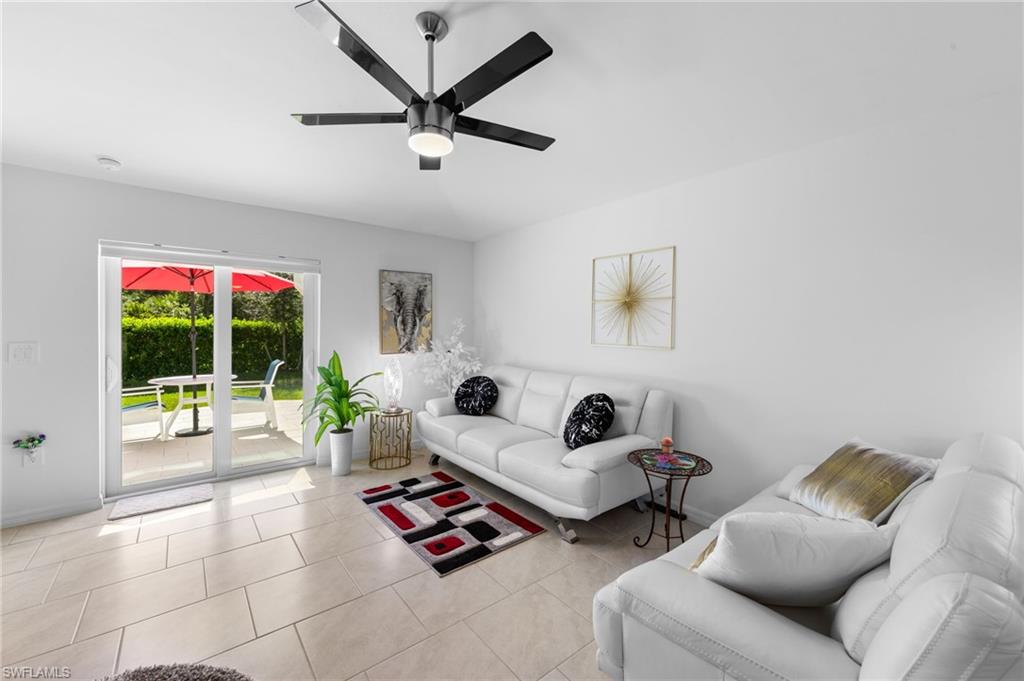 12101 Monterey Pine LN