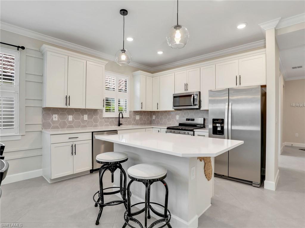 17502 Caravita LN