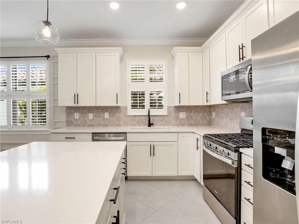 17502 Caravita LN