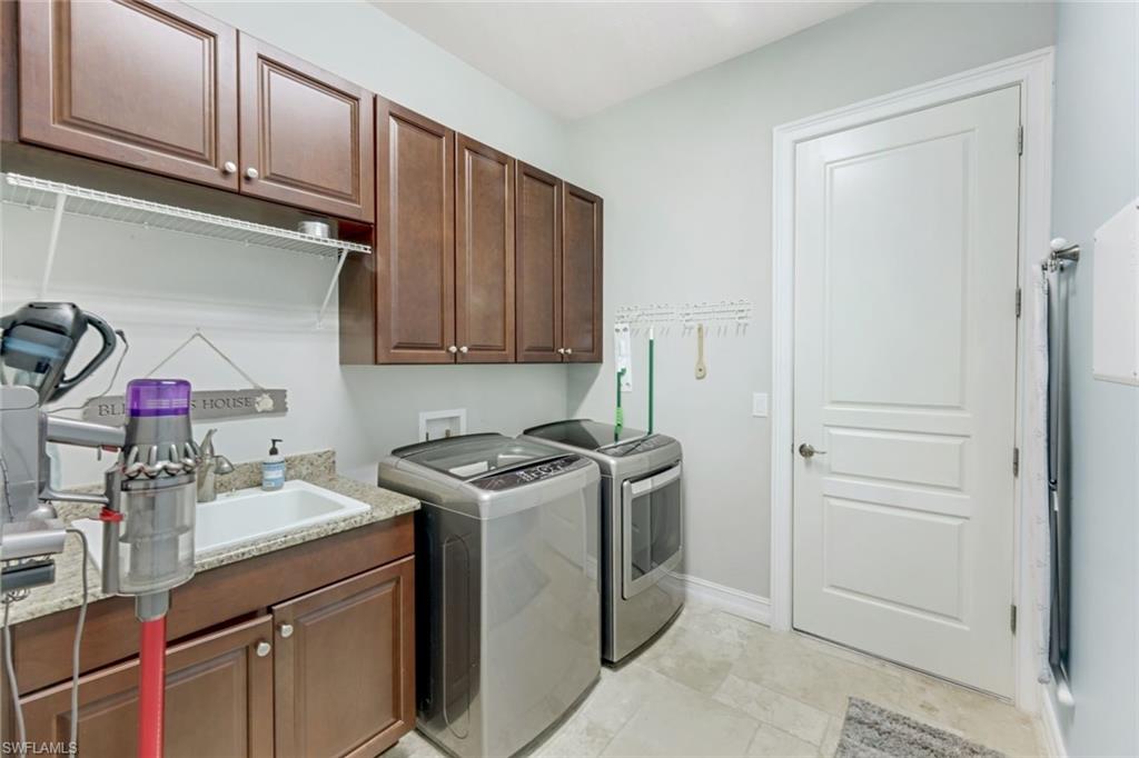 9333 Campanile CIR