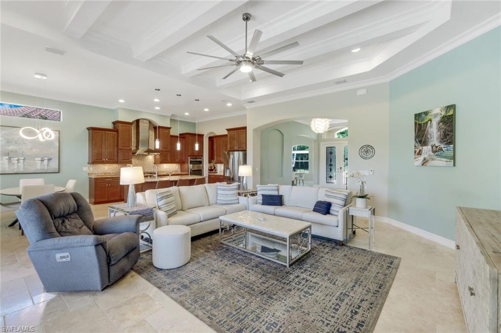 9333 Campanile CIR