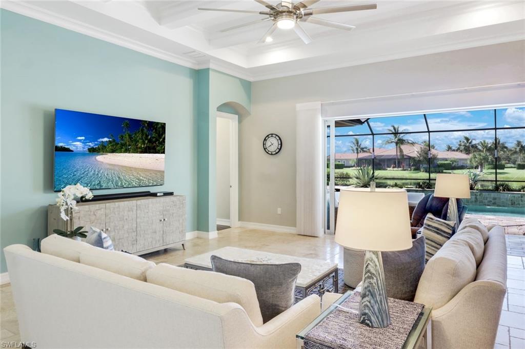 9333 Campanile CIR
