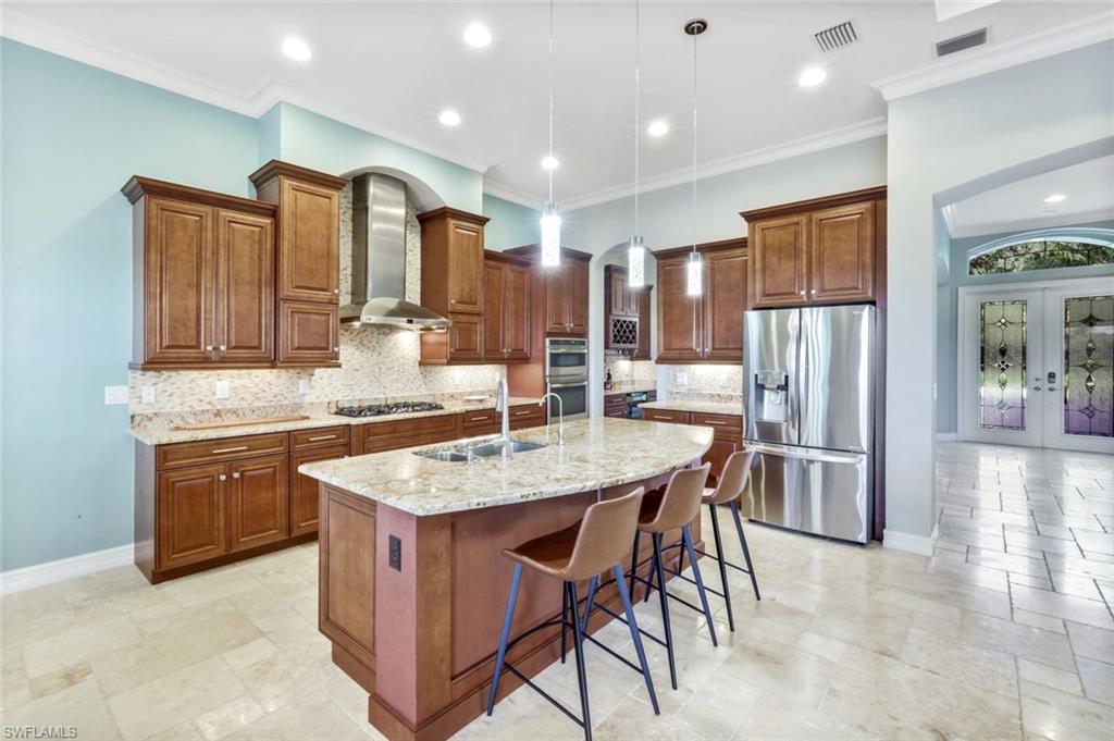 9333 Campanile CIR