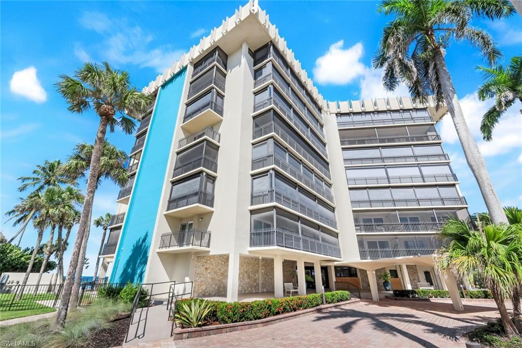 3399 Gulf Shore BLVD N # 203