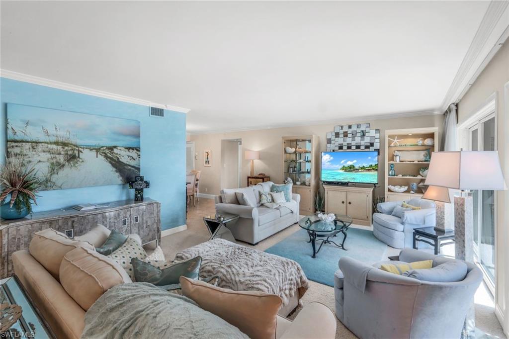 3399 Gulf Shore BLVD N # 203