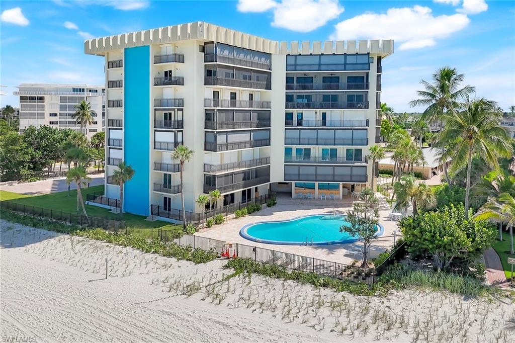 3399 Gulf Shore BLVD N # 203