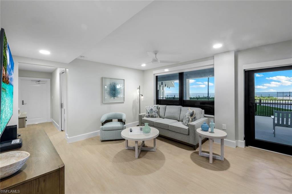 3399 Gulf Shore BLVD N # 203