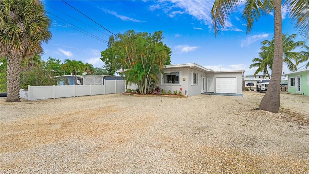 132 Gardenia ST