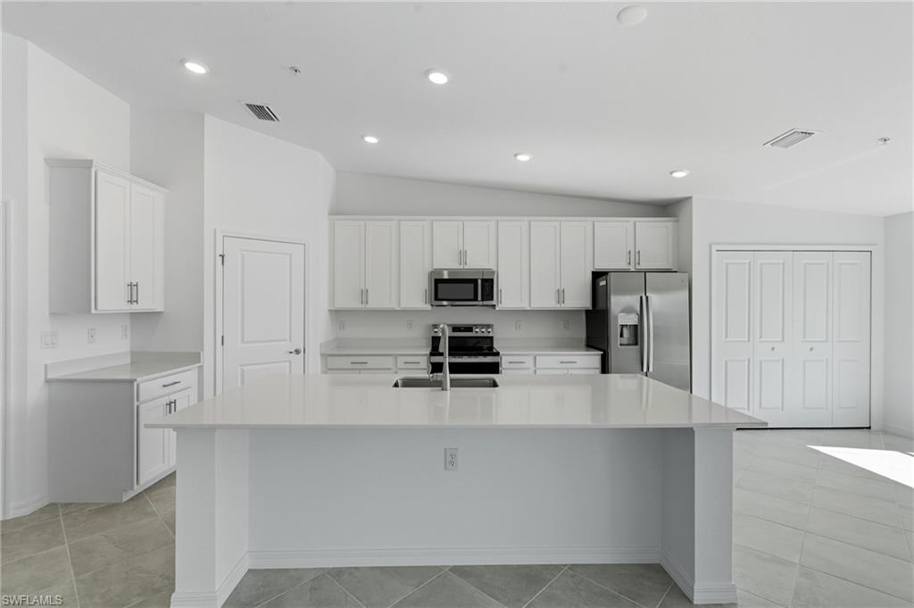 15155 Bluffton LN # 524