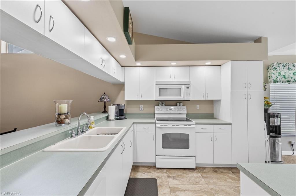 18032 Horseshoe Bay CIR