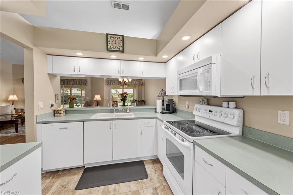 18032 Horseshoe Bay CIR