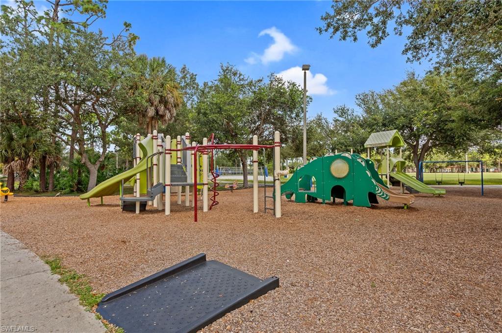 18032 Horseshoe Bay CIR