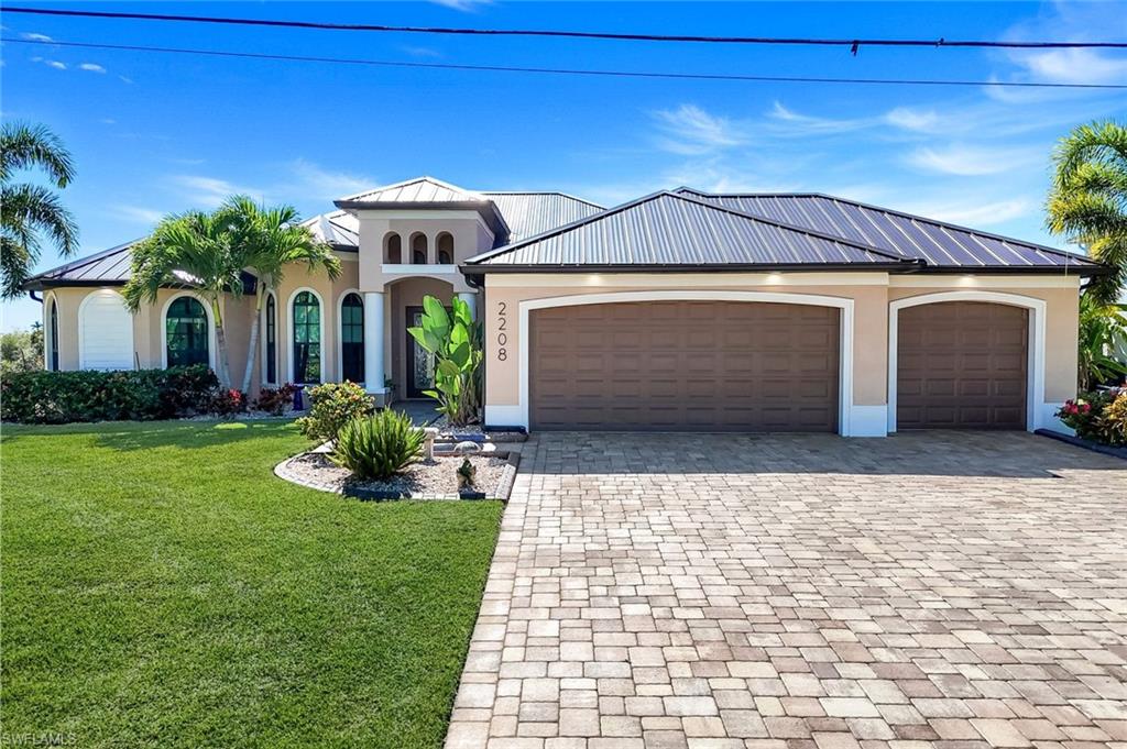 2208 NW 38th PL