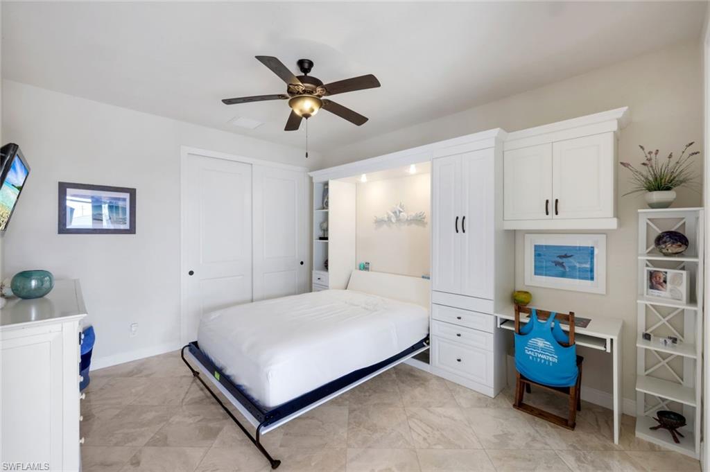 2208 NW 38th PL