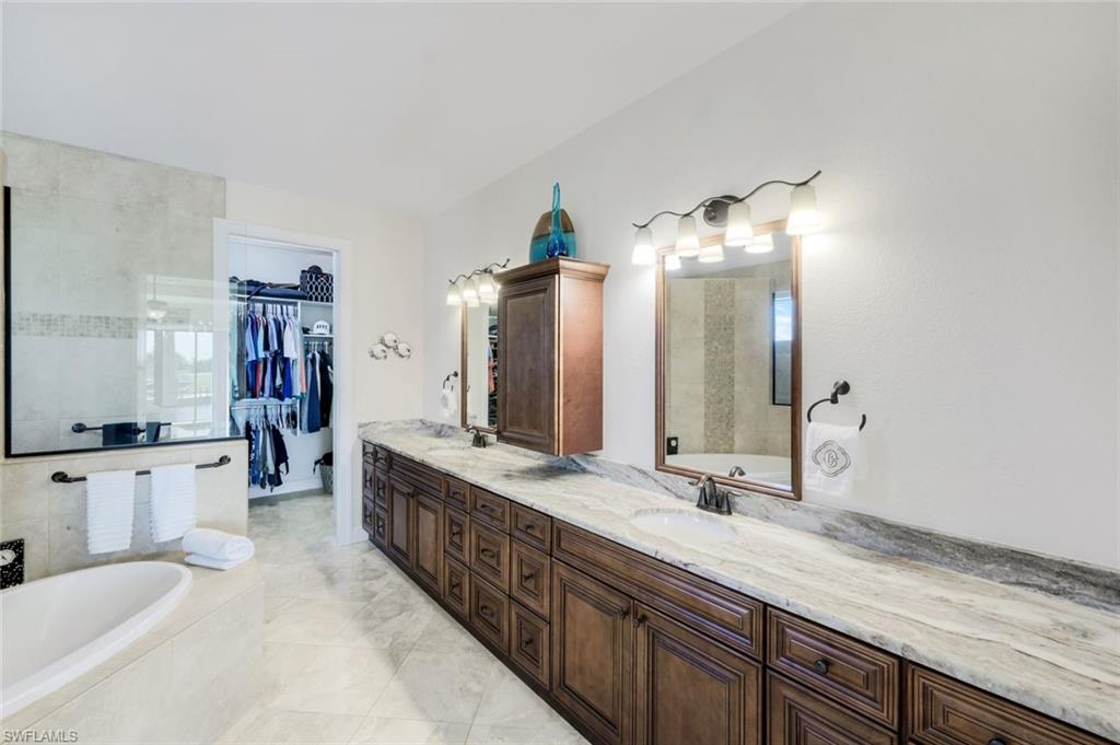 2208 NW 38th PL