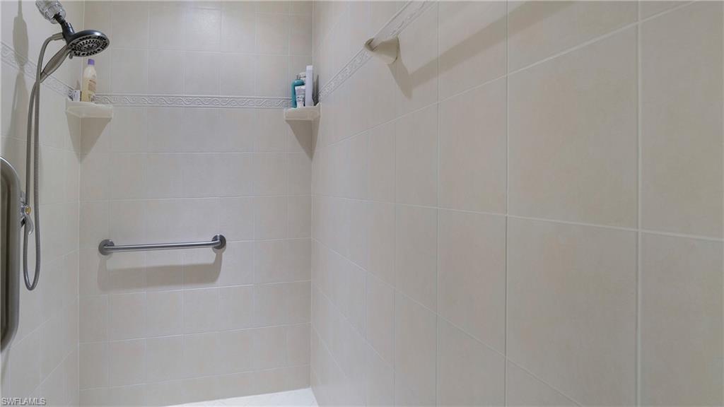 5284 Descanso CT Unit: 103B19