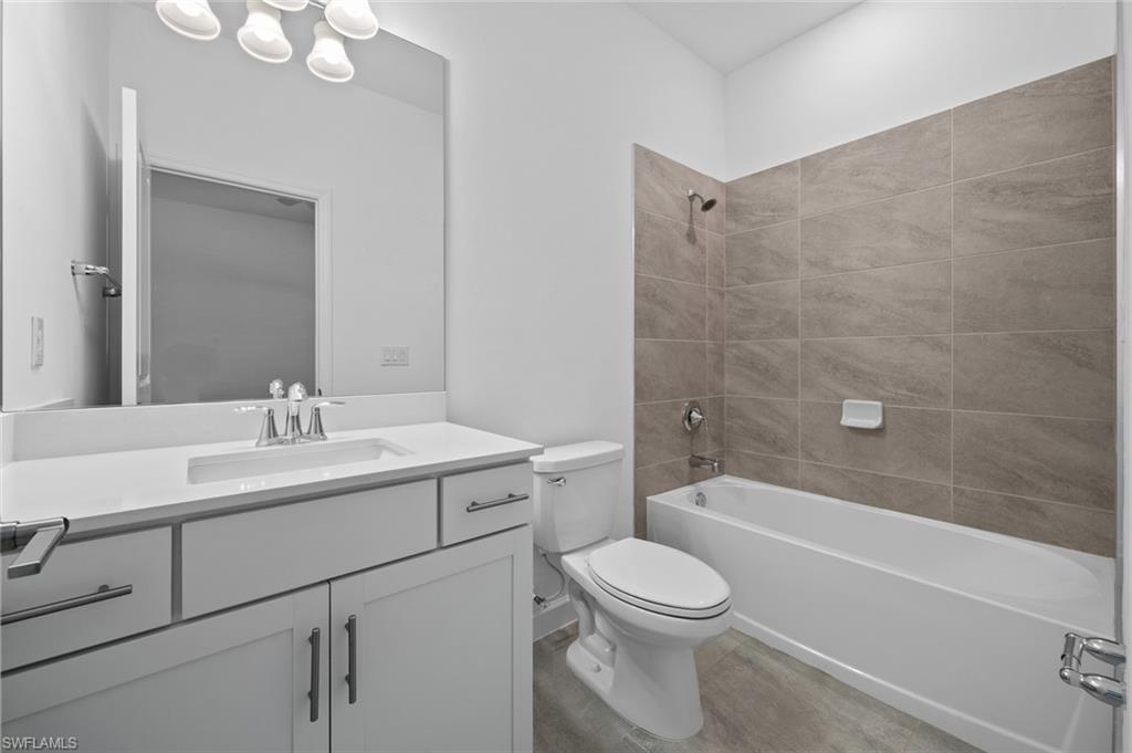 18271 Ridgeline DR, ESTERO
