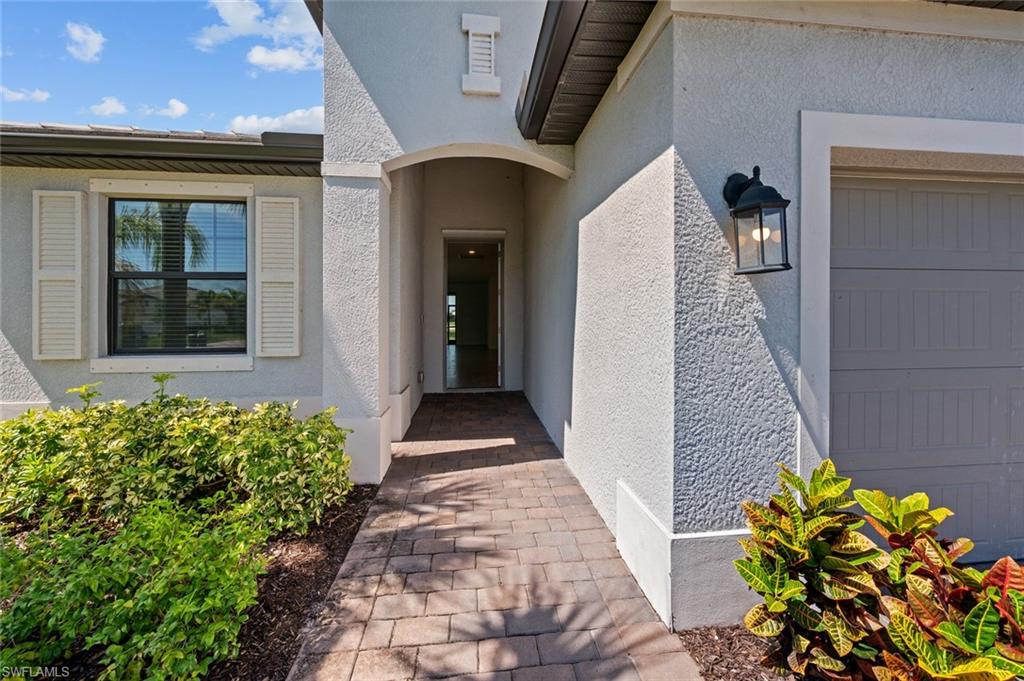 18271 Ridgeline DR, ESTERO