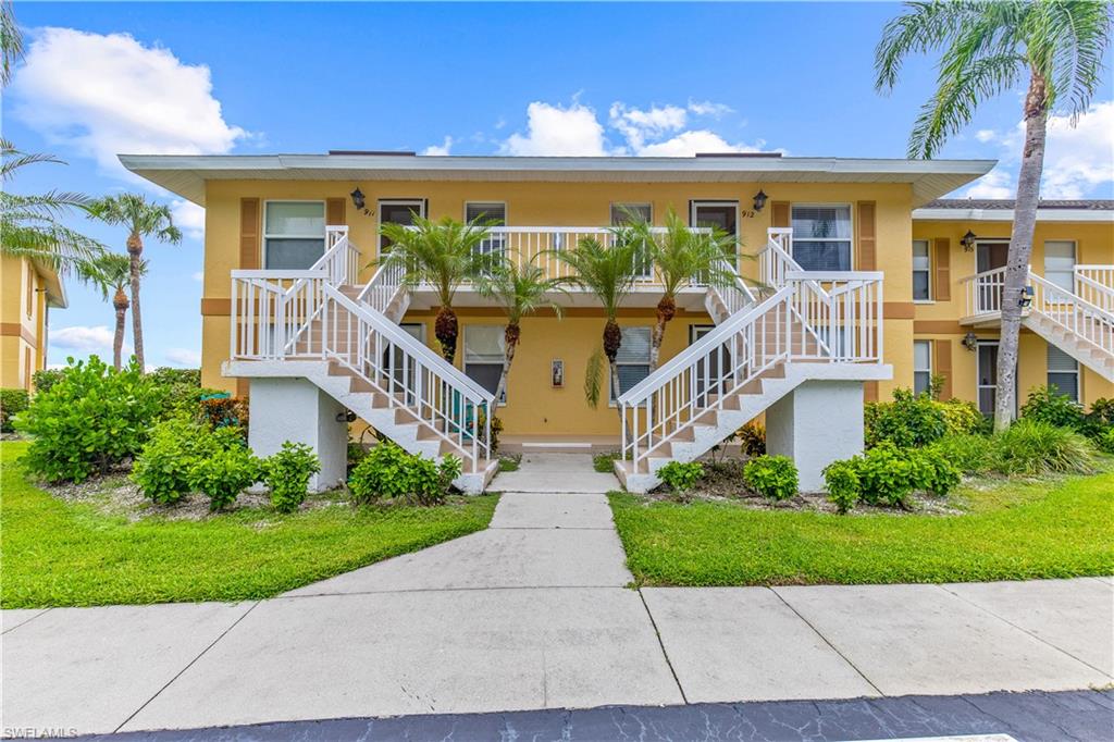1295 Mainsail DR # 912, NAPLES Unit: 912