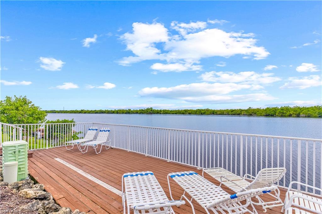 1295 Mainsail DR # 912, NAPLES Unit: 912