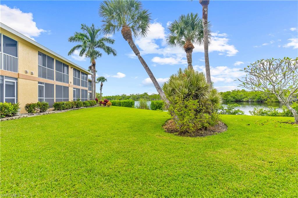 1295 Mainsail DR # 912, NAPLES Unit: 912