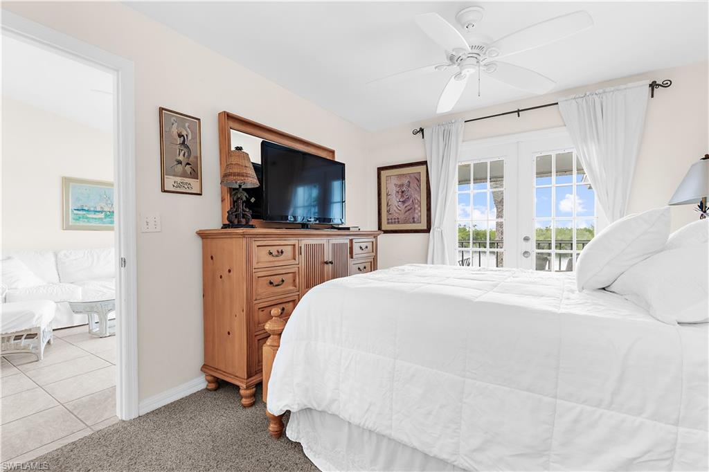 1295 Mainsail DR # 912, NAPLES Unit: 912