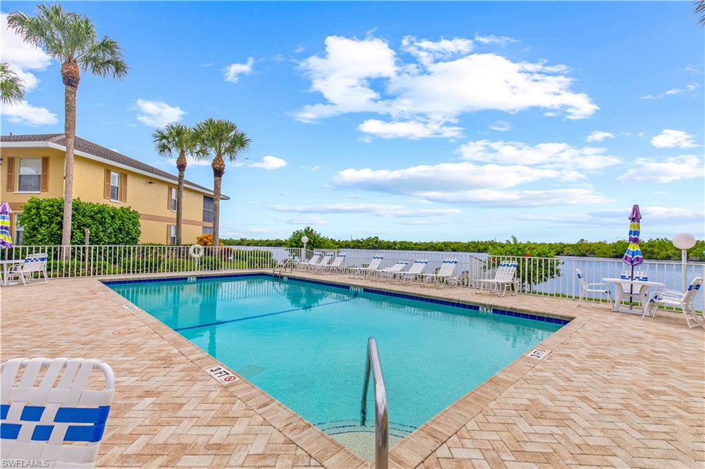 1295 Mainsail DR # 912, NAPLES Unit: 912