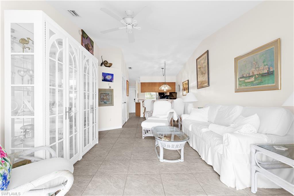 1295 Mainsail DR # 912, NAPLES Unit: 912