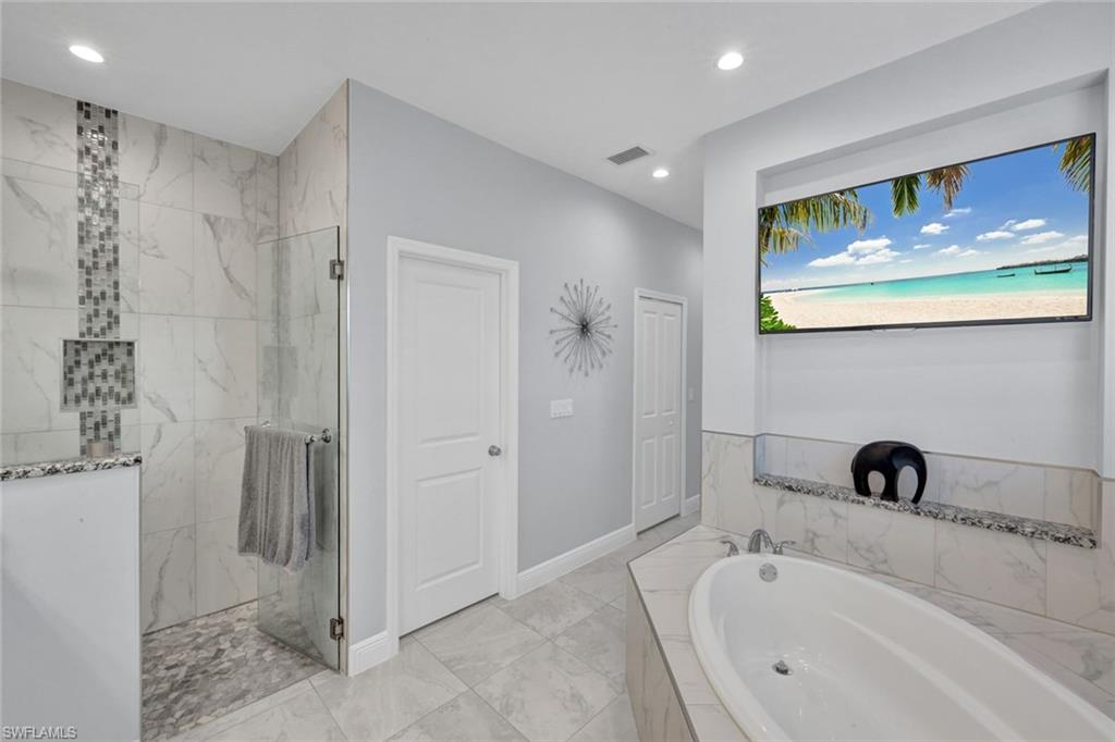 2552 52nd AVE NE, NAPLES