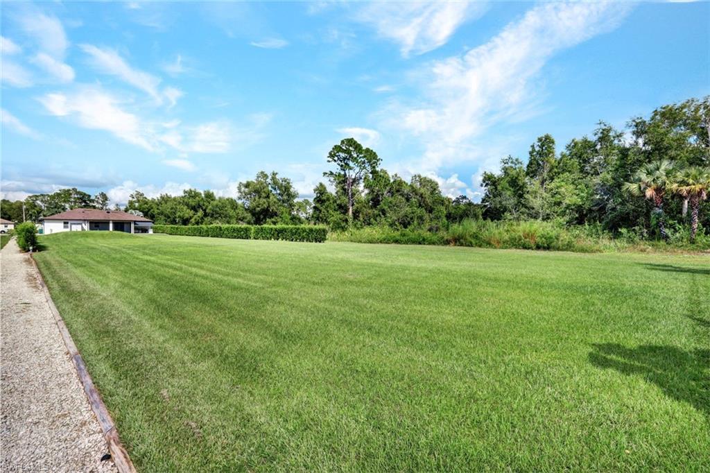 2552 52nd AVE NE, NAPLES