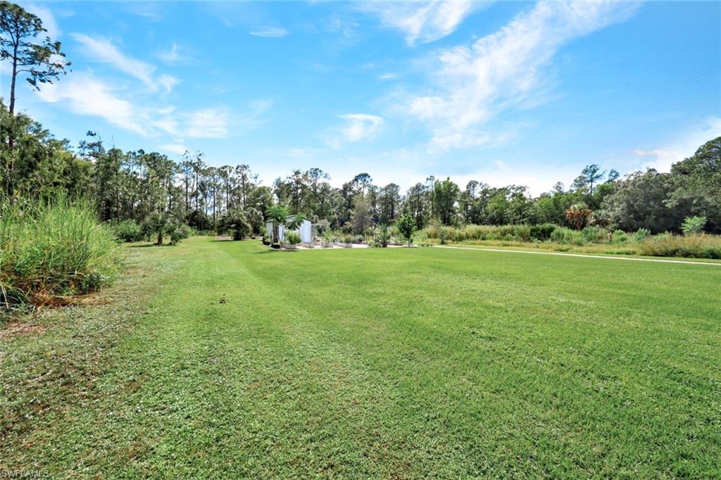 2552 52nd AVE NE, NAPLES