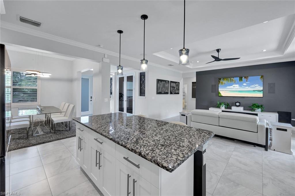 2552 52nd AVE NE, NAPLES