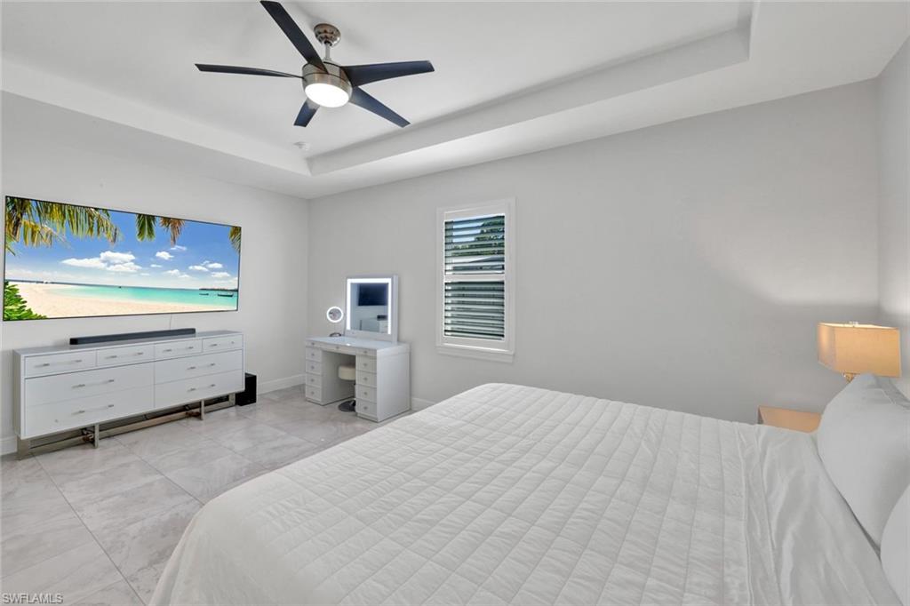 2552 52nd AVE NE, NAPLES