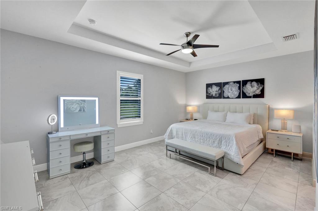 2552 52nd AVE NE, NAPLES