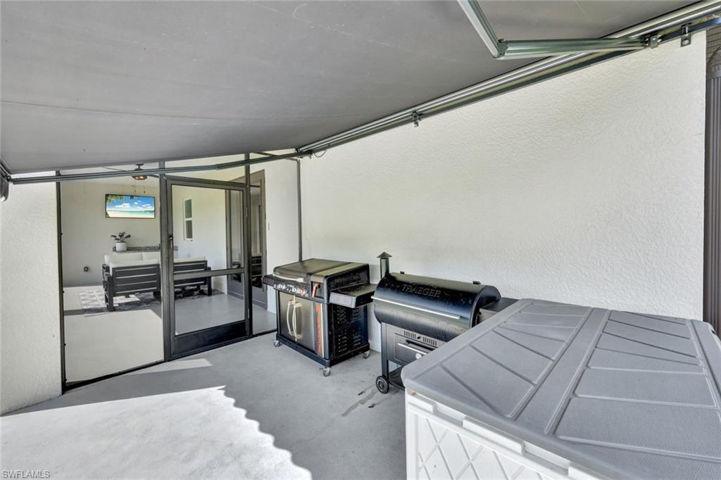 2552 52nd AVE NE, NAPLES